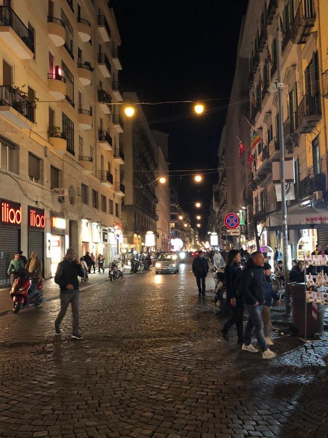 Piazza Carita' Centro Storico Apartment Napoli Exterior foto