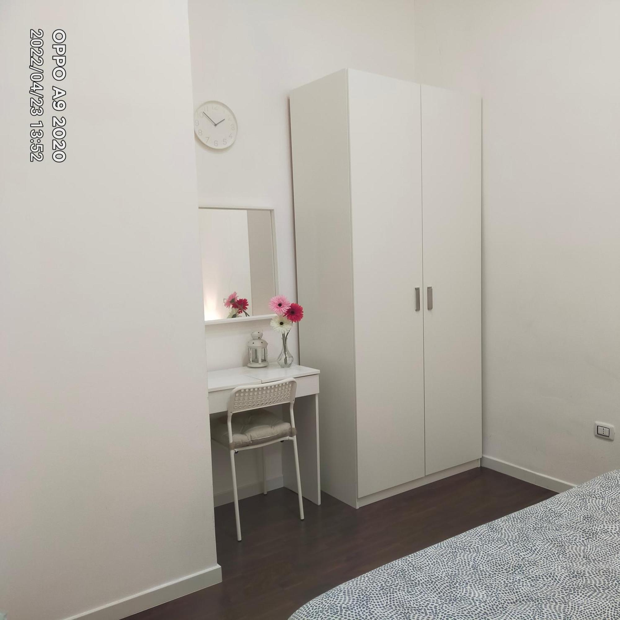 Piazza Carita' Centro Storico Apartment Napoli Cameră foto