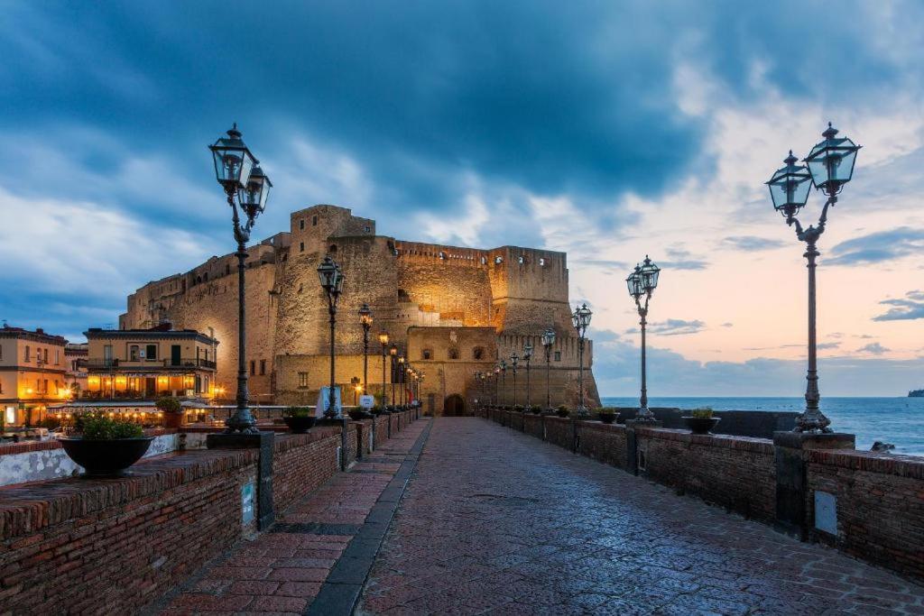 Piazza Carita' Centro Storico Apartment Napoli Exterior foto