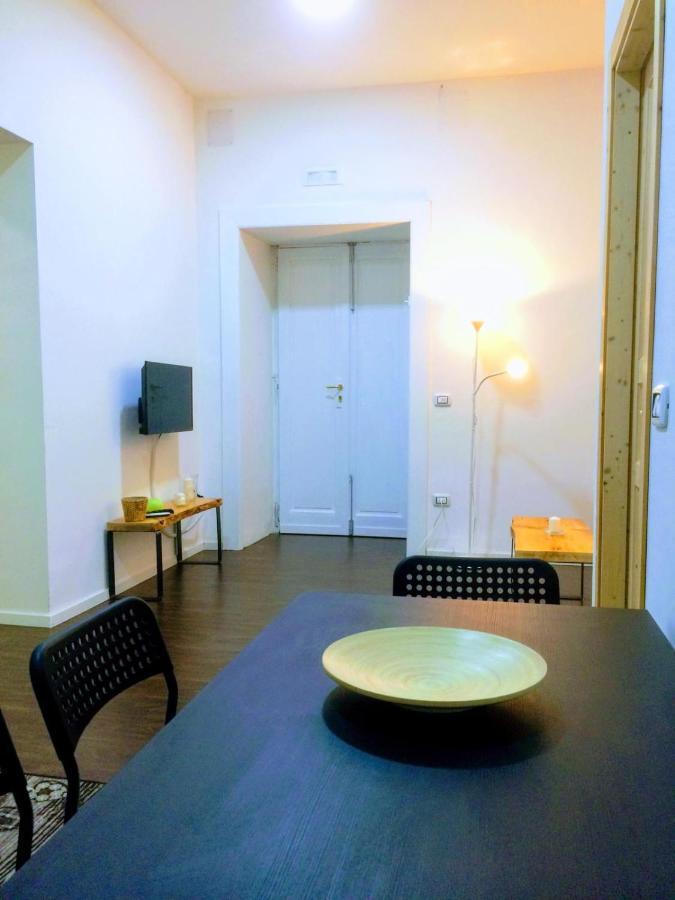 Piazza Carita' Centro Storico Apartment Napoli Exterior foto