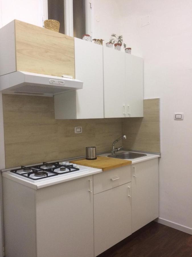Piazza Carita' Centro Storico Apartment Napoli Exterior foto